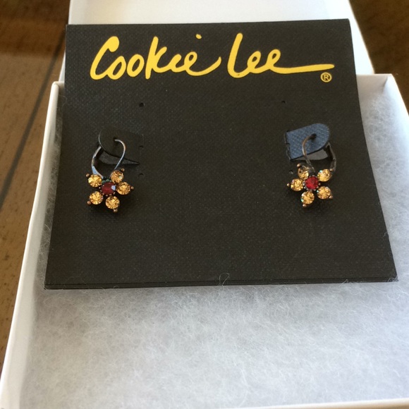 Jewelry - 🌹🌹BEAUTIFUL EARRINGS NEW❤️❤️